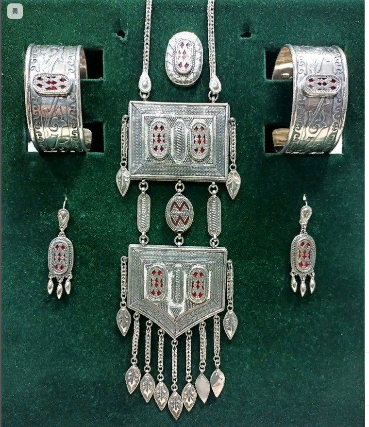 Болат Атраубаев